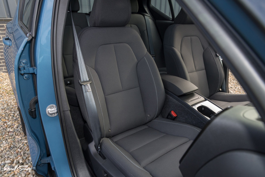 Volvo XC40 Recharge Ultimate 70 kWh | Panoramadak | Adaptieve cruise | Blis | Memory | Harman Kardon |