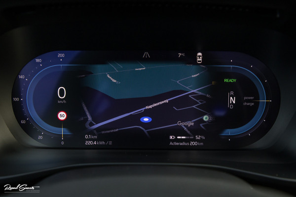 Volvo XC40 Recharge Ultimate 70 kWh | Panoramadak | Adaptieve cruise | Blis | Memory | Harman Kardon |