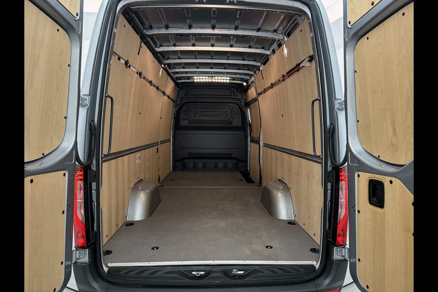 Mercedes-Benz Sprinter 317 CDI L3H2 Navigatie Elektrische schuifdeur Adaptieve cruise control LED Achteruitrijcamera Betimmering