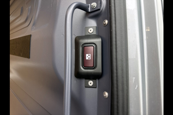 Mercedes-Benz Sprinter 317 CDI L3H2 Navigatie Elektrische schuifdeur Adaptieve cruise control LED Achteruitrijcamera Betimmering