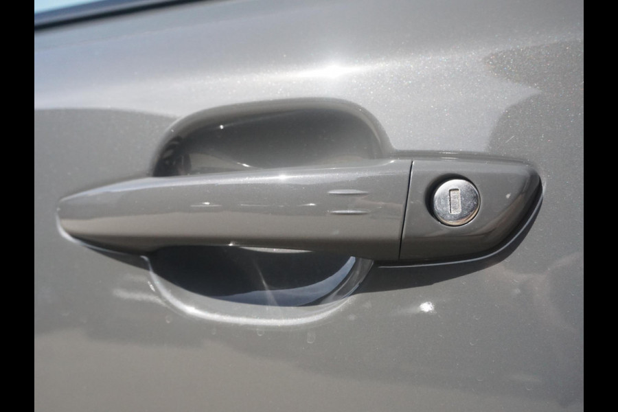 Peugeot e-2008 EV GT Avantage 54 kWh Carplay