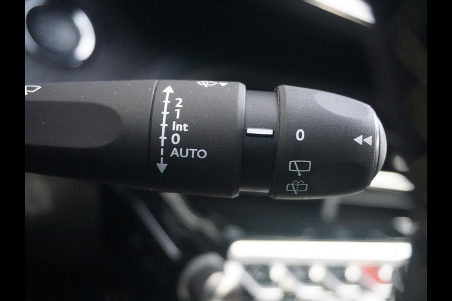 Peugeot e-2008 EV GT Avantage 54 kWh Carplay