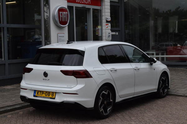 Volkswagen Golf 1.5 eTSI R-Line|Camera|Sfeer|Carplay|