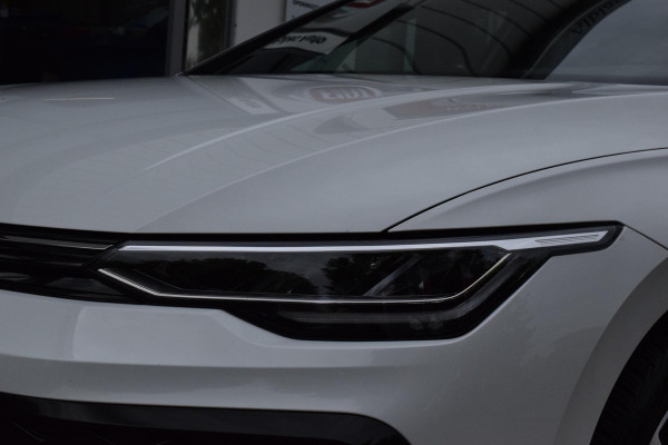Volkswagen Golf 1.5 eTSI R-Line|Camera|Sfeer|Carplay|