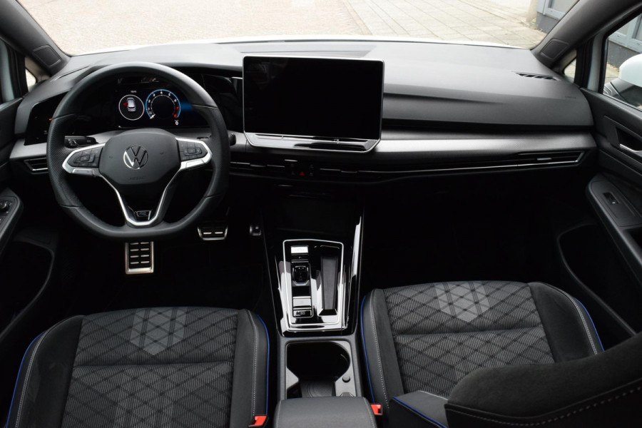 Volkswagen Golf 1.5 eTSI R-Line|Camera|Sfeer|Carplay|