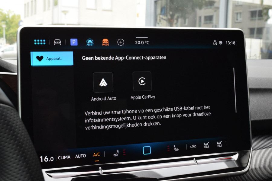 Volkswagen Golf 1.5 eTSI R-Line|Camera|Sfeer|Carplay|