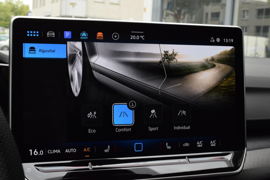 Volkswagen Golf 1.5 eTSI R-Line|Camera|Sfeer|Carplay|