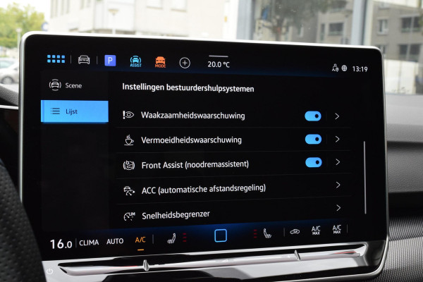 Volkswagen Golf 1.5 eTSI R-Line|Camera|Sfeer|Carplay|
