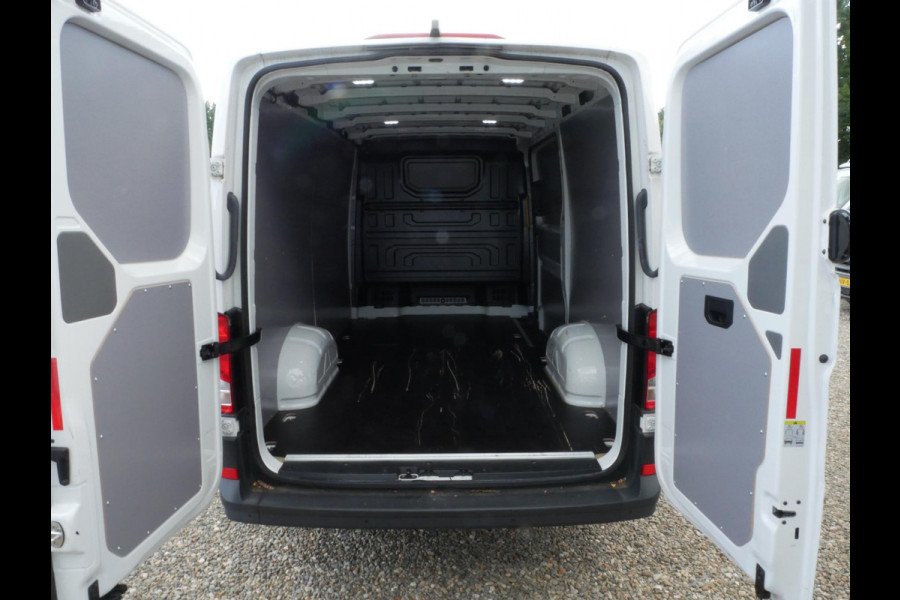 Volkswagen Crafter 2.0 TDI 140PK L3H2 Airco DSG-automaat