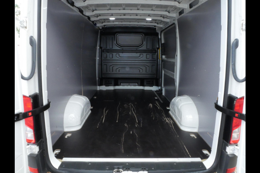 Volkswagen Crafter 2.0 TDI 140PK L3H2 Airco DSG-automaat