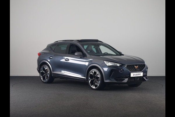 CUPRA Formentor 1.4 e-Hybrid VZ Performance 245 pk Automaat | Navigatie | Panoramadak | Parkeersensoren (Park assist) | Achteruitrijcamera | Elektr. bestuurdersstoel met geheugen | Autom. airco (3 zones) |