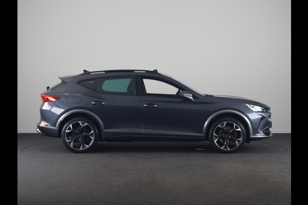 CUPRA Formentor 1.4 e-Hybrid VZ Performance 245 pk Automaat | Navigatie | Panoramadak | Parkeersensoren (Park assist) | Achteruitrijcamera | Elektr. bestuurdersstoel met geheugen | Autom. airco (3 zones) |