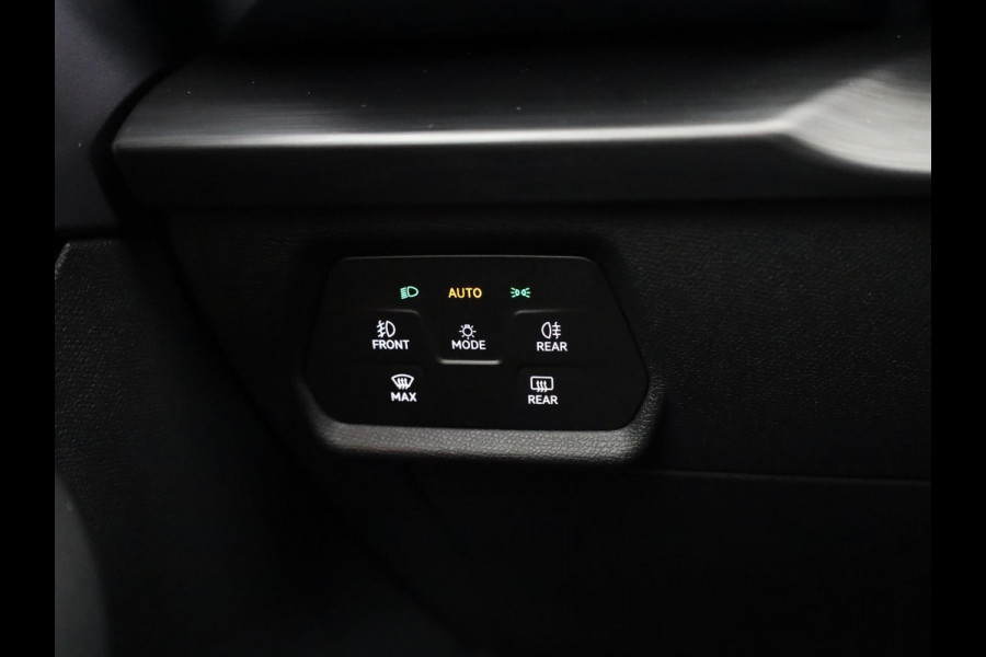 CUPRA Formentor 1.4 e-Hybrid VZ Performance 245 pk Automaat | Navigatie | Panoramadak | Parkeersensoren (Park assist) | Achteruitrijcamera | Elektr. bestuurdersstoel met geheugen | Autom. airco (3 zones) |