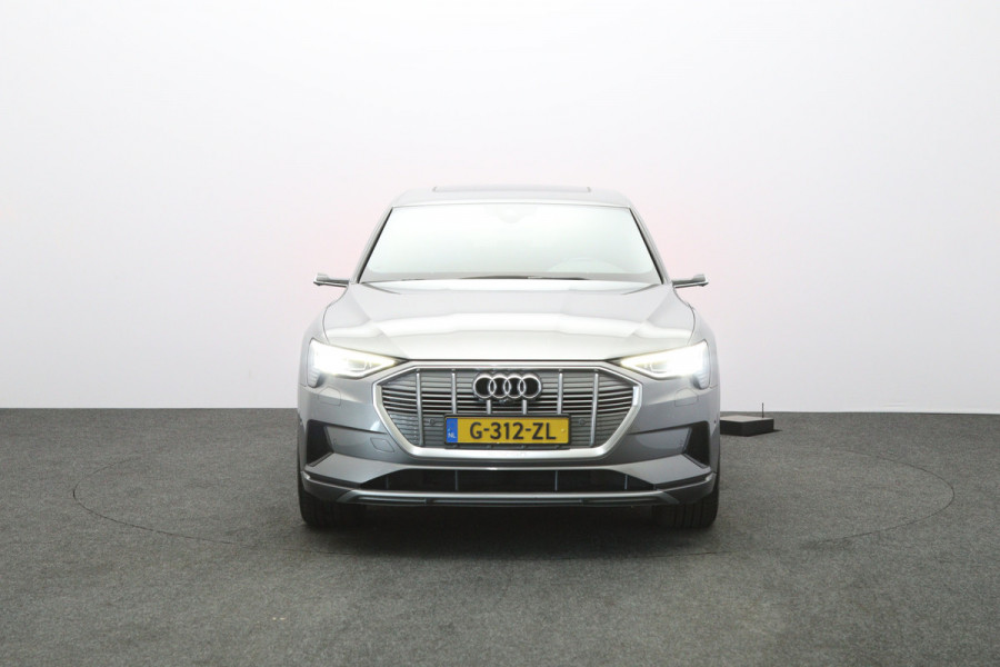 Audi e-tron e-tron 55 Quattro Advanced 95 kWh 408 PK, SOH 90 %, Panoramadak, Leder, S-Line Int, B&O Sound, 360 Camera