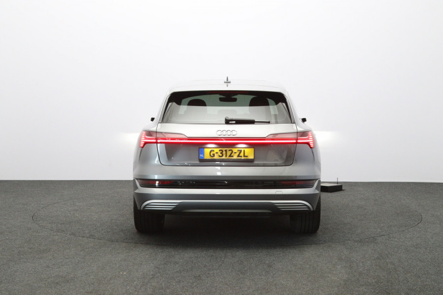 Audi e-tron e-tron 55 Quattro Advanced 95 kWh 408 PK, SOH 90 %, Panoramadak, Leder, S-Line Int, B&O Sound, 360 Camera