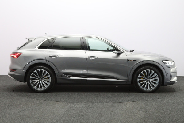 Audi e-tron e-tron 55 Quattro Advanced 95 kWh 408 PK, SOH 90 %, Panoramadak, Leder, S-Line Int, B&O Sound, 360 Camera