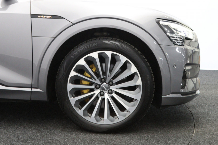 Audi e-tron e-tron 55 Quattro Advanced 95 kWh 408 PK, SOH 90 %, Panoramadak, Leder, S-Line Int, B&O Sound, 360 Camera