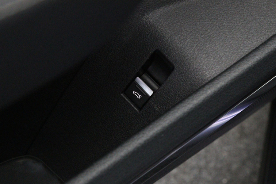 Audi e-tron e-tron 55 Quattro Advanced 95 kWh 408 PK, SOH 90 %, Panoramadak, Leder, S-Line Int, B&O Sound, 360 Camera