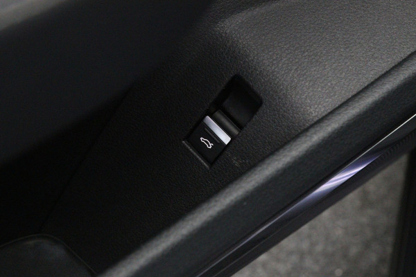 Audi e-tron e-tron 55 Quattro Advanced 95 kWh 408 PK, SOH 90 %, Panoramadak, Leder, S-Line Int, B&O Sound, 360 Camera