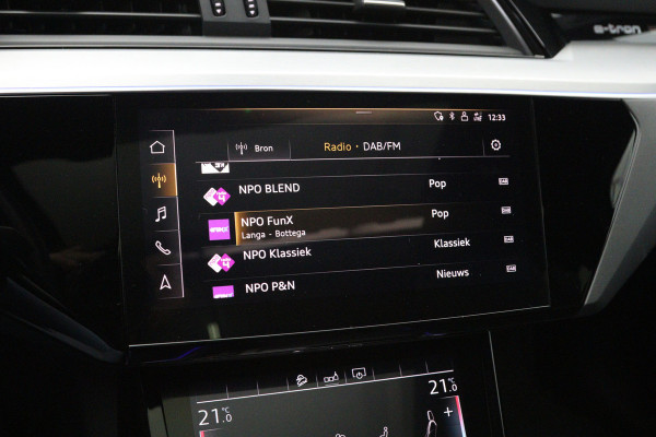 Audi e-tron e-tron 55 Quattro Advanced 95 kWh 408 PK, SOH 90 %, Panoramadak, Leder, S-Line Int, B&O Sound, 360 Camera