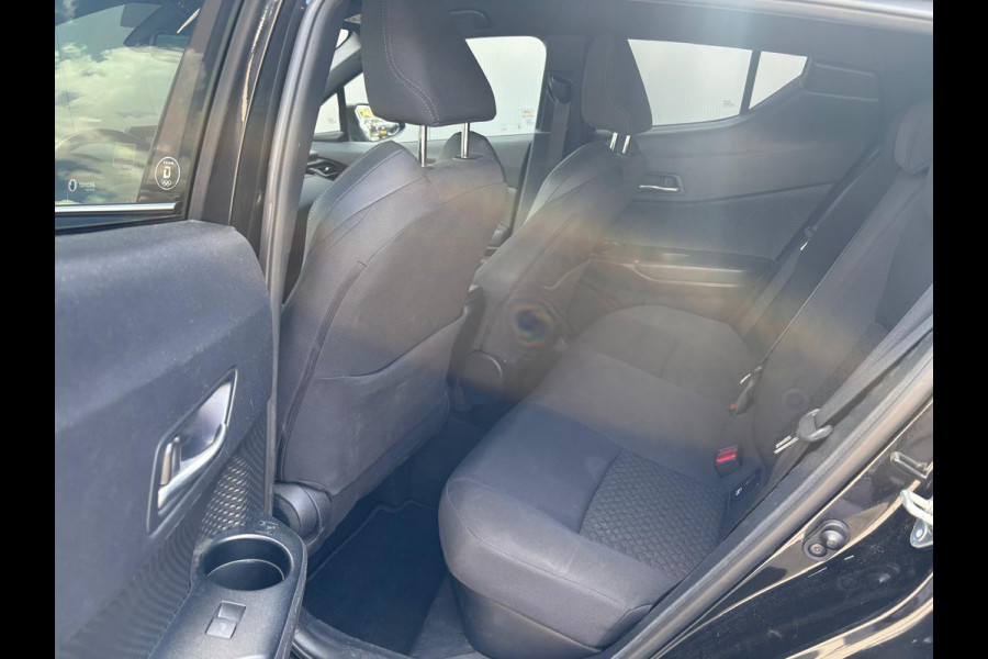 Toyota C-HR 2.0i 184PK Hybrid Dynamic Trekhaak/Navigatie/Camera/Adapt.-cruise/Stoel-stuurverwarming