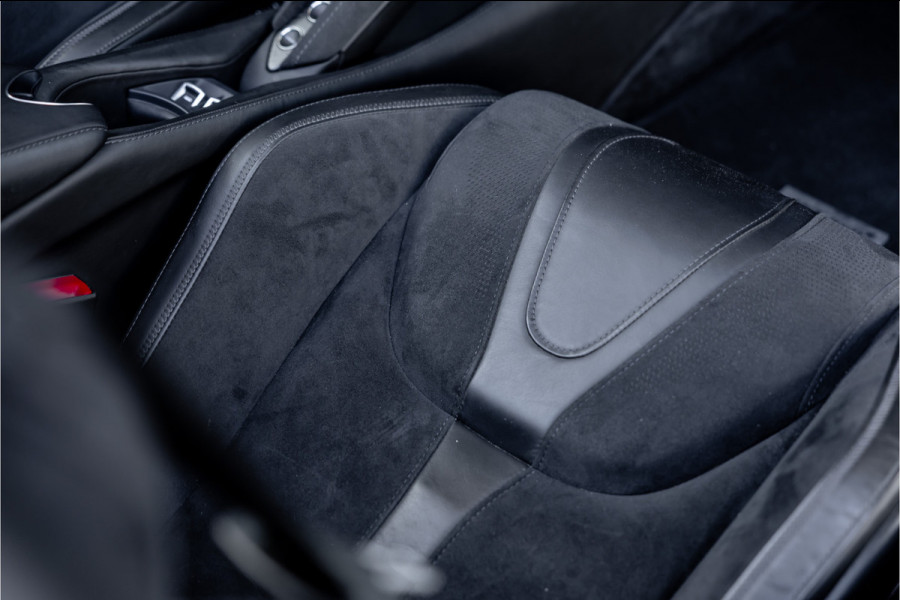 McLaren 720S Spider - N-Largo 1 of 15 4.0 V8 - Lift | B&W | Carbon | Alcantara