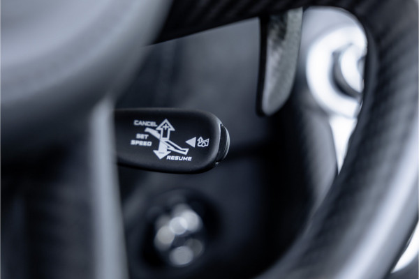 McLaren 720S Spider - N-Largo 1 of 15 4.0 V8 - Lift | B&W | Carbon | Alcantara