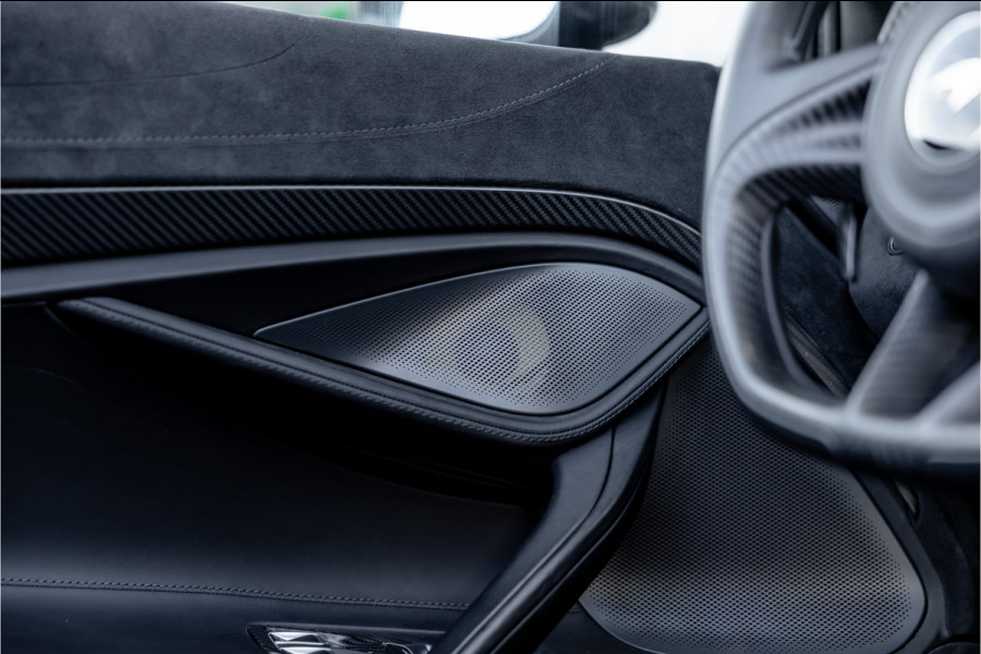 McLaren 720S Spider - N-Largo 1 of 15 4.0 V8 - Lift | B&W | Carbon | Alcantara