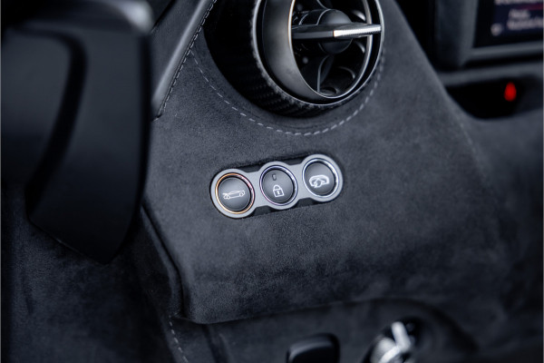 McLaren 720S Spider - N-Largo 1 of 15 4.0 V8 - Lift | B&W | Carbon | Alcantara