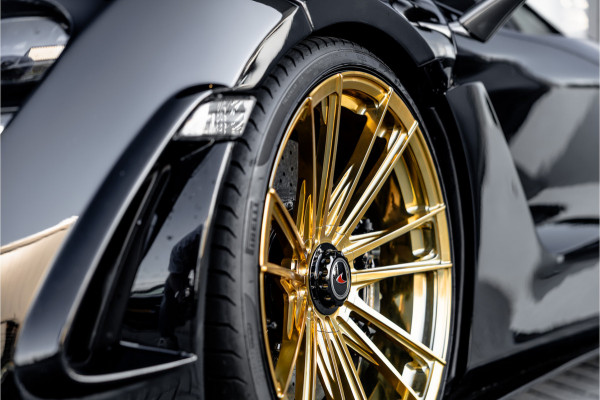 McLaren 720S Spider - N-Largo 1 of 15 4.0 V8 - Lift | B&W | Carbon | Alcantara