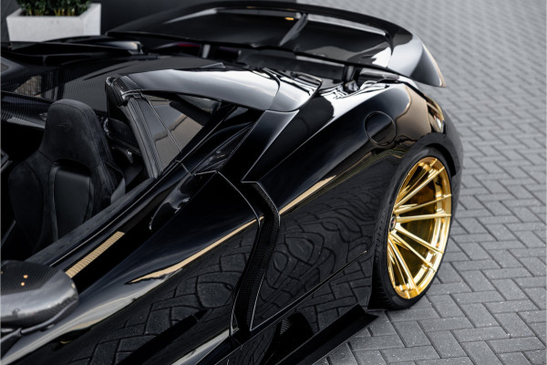 McLaren 720S Spider - N-Largo 1 of 15 4.0 V8 - Lift | B&W | Carbon | Alcantara