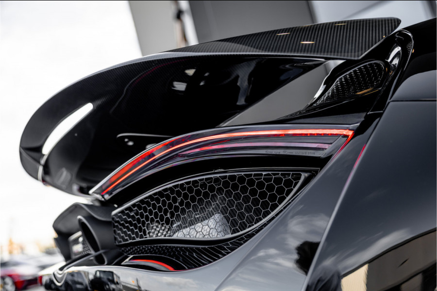McLaren 720S Spider - N-Largo 1 of 15 4.0 V8 - Lift | B&W | Carbon | Alcantara