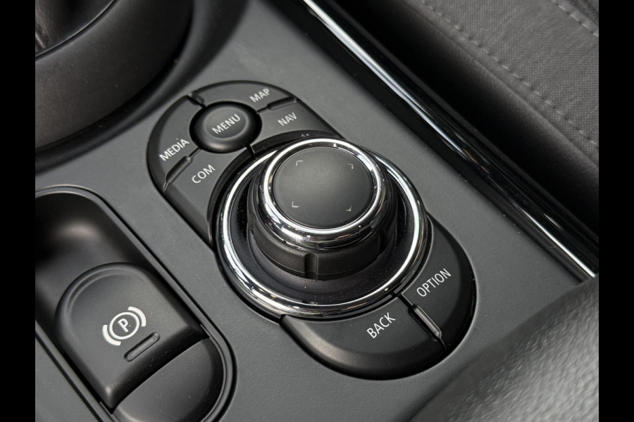 MINI Clubman 1.5 Cooper Chili | PANORAMA | HARMAN KARDON | LED KOPLAMPEN | CLIMATE CONTROL | SPORTSTOELEN | STOELVERWARMING |