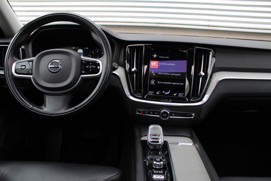 Volvo V60 2.0 B3 Inscription | Panoramadak | Trekhaak | Leder | BLIS | Navigatie