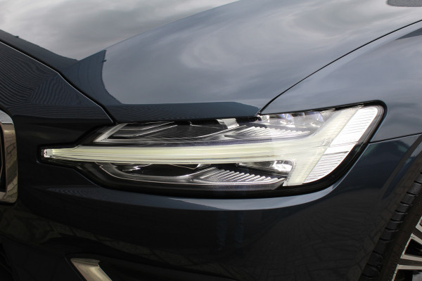Volvo V60 2.0 B3 Inscription | Panoramadak | Trekhaak | Leder | BLIS | Navigatie