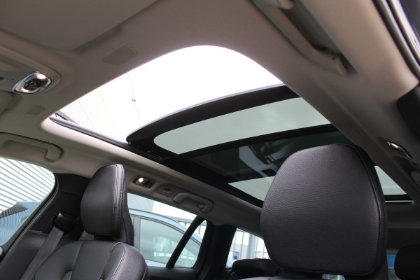 Volvo V60 2.0 B3 Inscription | Panoramadak | Trekhaak | Leder | BLIS | Navigatie