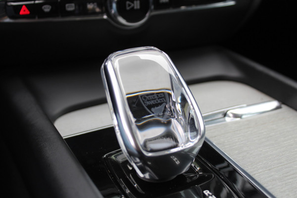 Volvo V60 2.0 B3 Inscription | Panoramadak | Trekhaak | Leder | BLIS | Navigatie