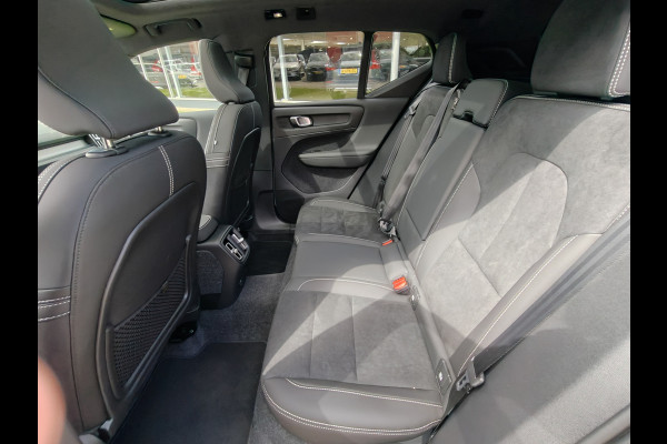Volvo EX40 252PK Extended Range Plus Black Ed. 82 kWh | BLIS | ACC | PDC V+A | Pano | Verwarm. Stoelen/Stuur | Warmtepomp |