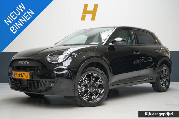 Fiat 600 1.2 Hybrid Urban | Achteruitrijcamera | Carplay | Climate control | Cruise control | Parkeersensoren