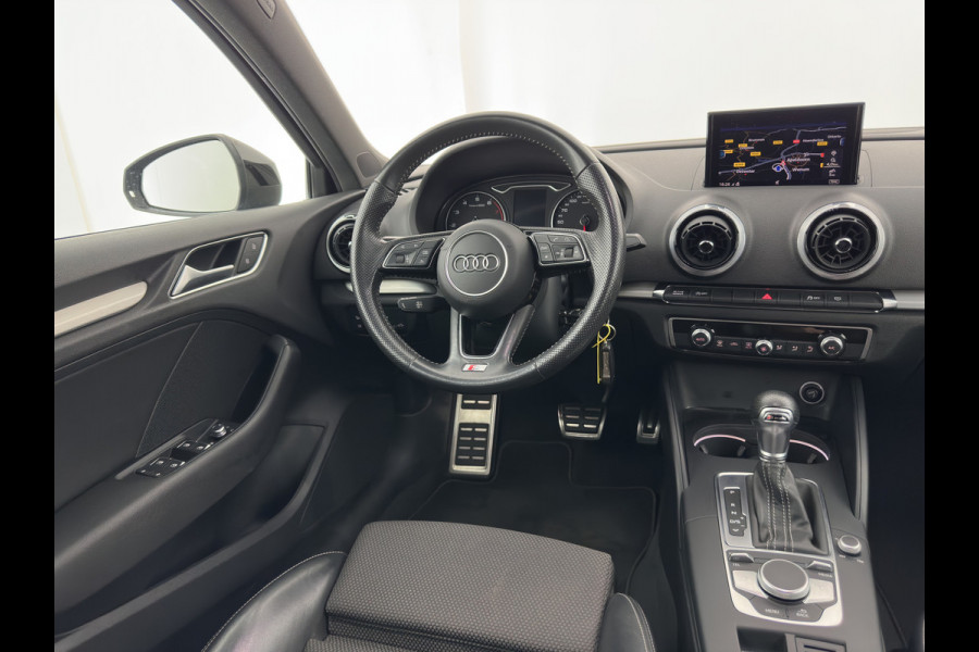 Audi A3 Sportback 1.5 TFSI CoD Sport S-Line Edition Black-Optic Package Aut. *LEATHER-FABRIC | FULL-LED | SPORTSEATS | NAVI-FULLMAP | PRIVACY-GLASS | ECC | PDC | CRUISE | 18''ALU*