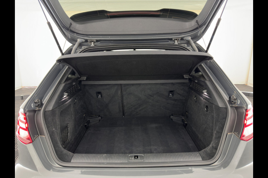 Audi A3 Sportback 1.5 TFSI CoD Sport S-Line Edition Black-Optic Package Aut. *LEATHER-FABRIC | FULL-LED | SPORTSEATS | NAVI-FULLMAP | PRIVACY-GLASS | ECC | PDC | CRUISE | 18''ALU*