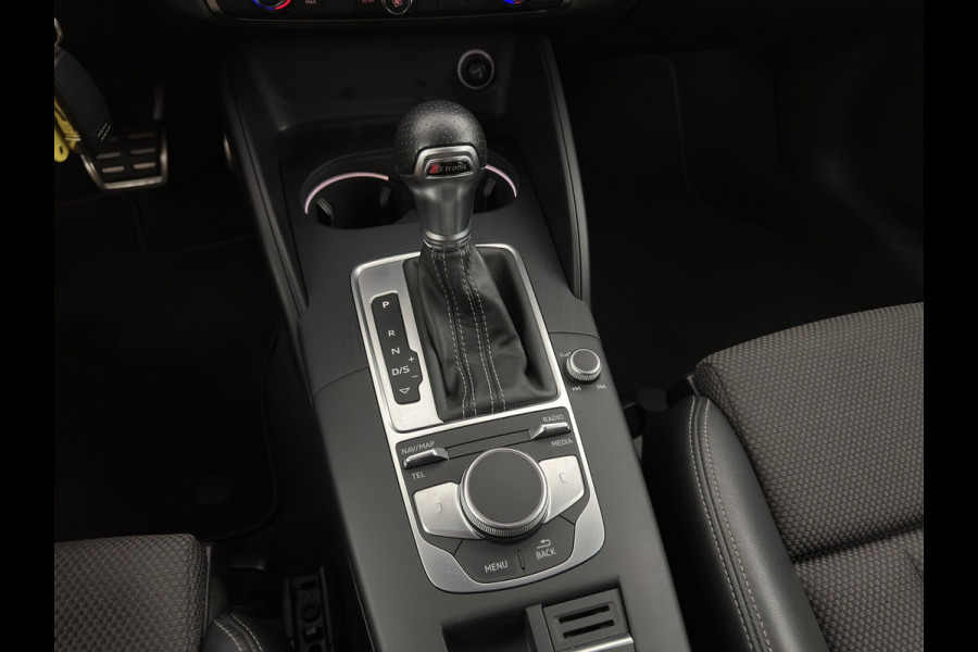 Audi A3 Sportback 1.5 TFSI CoD Sport S-Line Edition Black-Optic Package Aut. *LEATHER-FABRIC | FULL-LED | SPORTSEATS | NAVI-FULLMAP | PRIVACY-GLASS | ECC | PDC | CRUISE | 18''ALU*