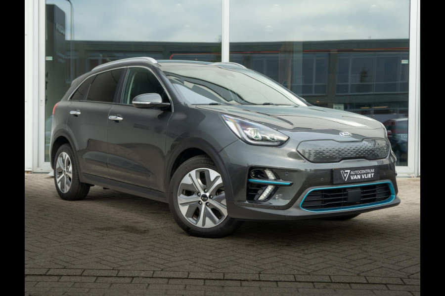 Kia e-Niro ExecutiveLine 64 kWh | Stoel en stuurverwarming | Stoelventilatie | Schuif/-kanteldak | JBL | Achteruitrijcamera | Navi | PDC voor & achter