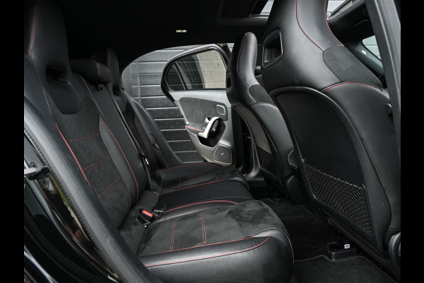 Mercedes-Benz A-Klasse 250 Premium Plus | AMG Line | Panoramadak | Led | Burmester | Stoelverwarming | Ambiance Interieur | Keyless Entry |