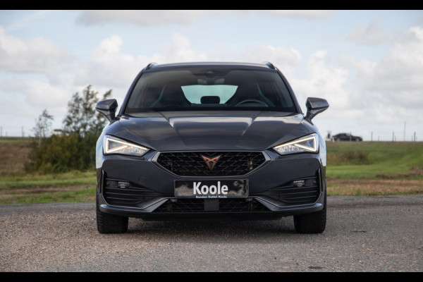 CUPRA Leon 1.4i Plug-In Hybrid SPORTSTOURER / CARPLAY / CAMERA / KUIP STOELEN / PERFECT ONDERHOUDEN
