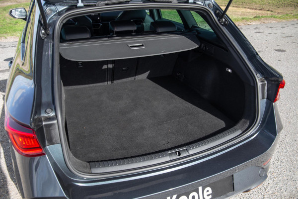 CUPRA Leon 1.4i Plug-In Hybrid SPORTSTOURER / CARPLAY / CAMERA / KUIP STOELEN / PERFECT ONDERHOUDEN