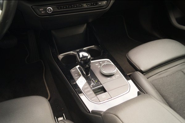 BMW 2 Serie Gran Coupé 218i Business Edition Sport -PANO-ECC-PDC-CAM-