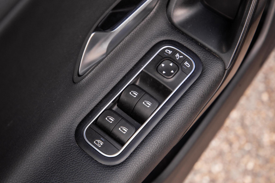 Mercedes-Benz CLA-Klasse Shooting Brake 250e Business Line (PHEV) CARPLAY / STOELVERWARMING / AMBIENT LIGHTING / CAMERA