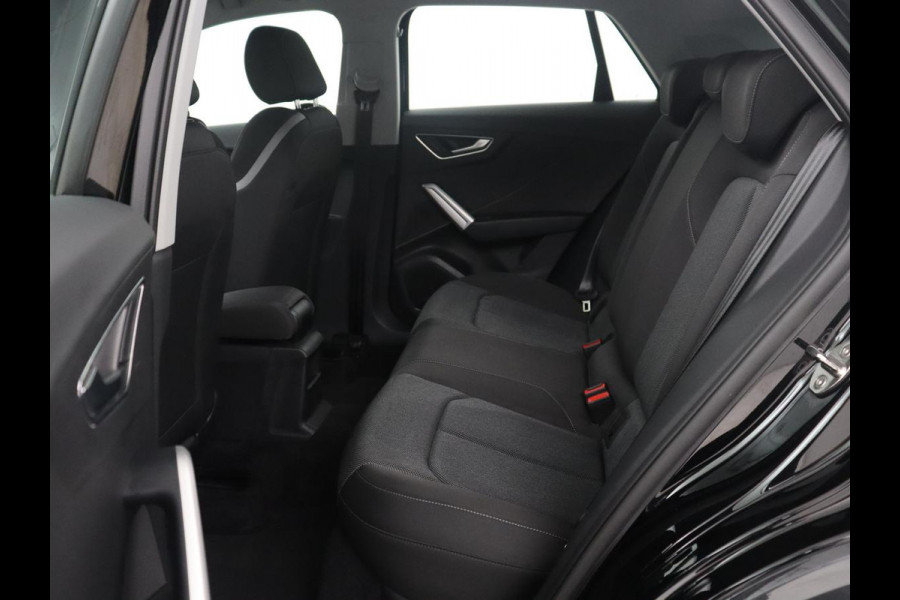 Audi Q2 35 TFSI Advanced edition | Virtual dashboard | Cruise control | Navigatie | Climate control | Carplay | DAB | Lichtmetaal 17'' |