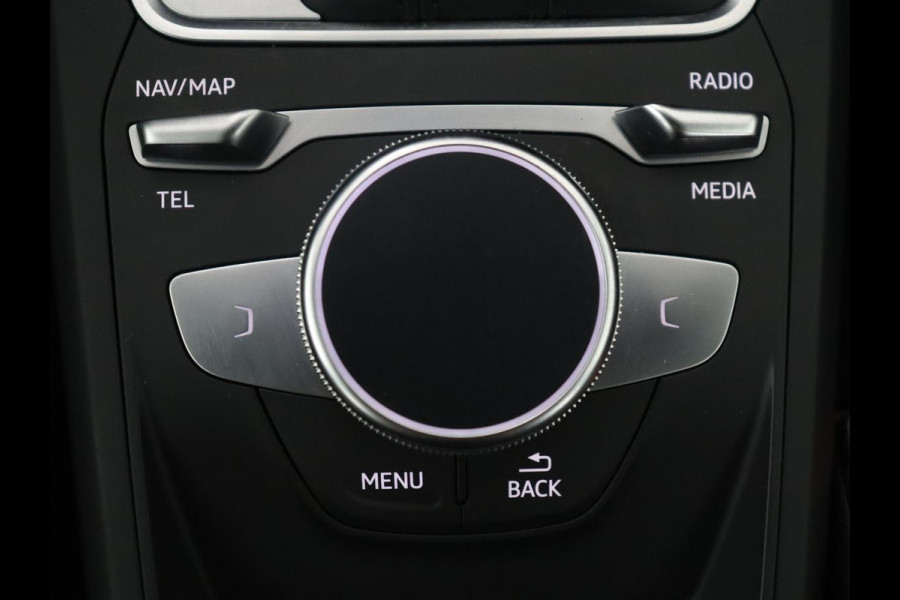 Audi Q2 35 TFSI Advanced edition | Virtual dashboard | Cruise control | Navigatie | Climate control | Carplay | DAB | Lichtmetaal 17'' |